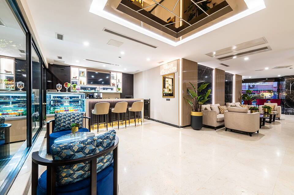 Aprilis Deluxe Hotel 1
