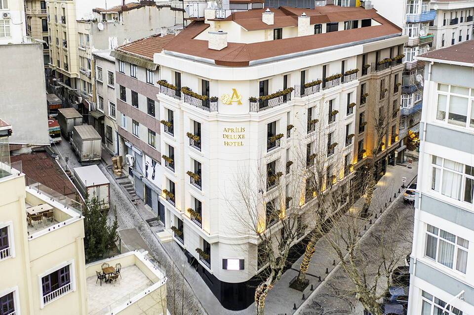 Aprilis Deluxe Hotel 4