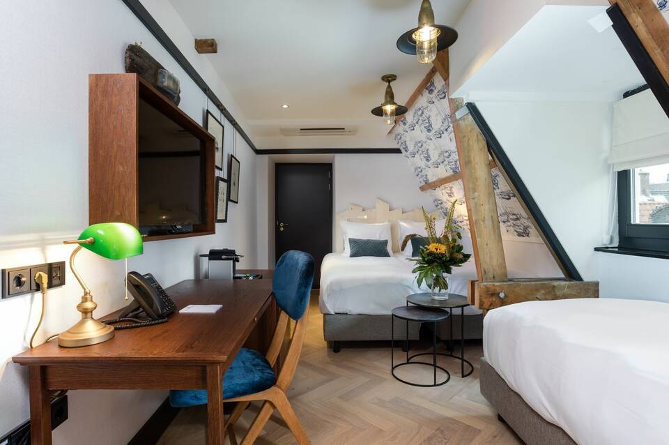 The Hendrick's Hotel 1