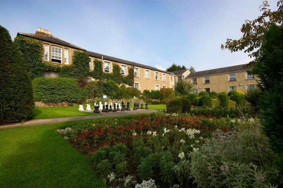The George Hotel 2