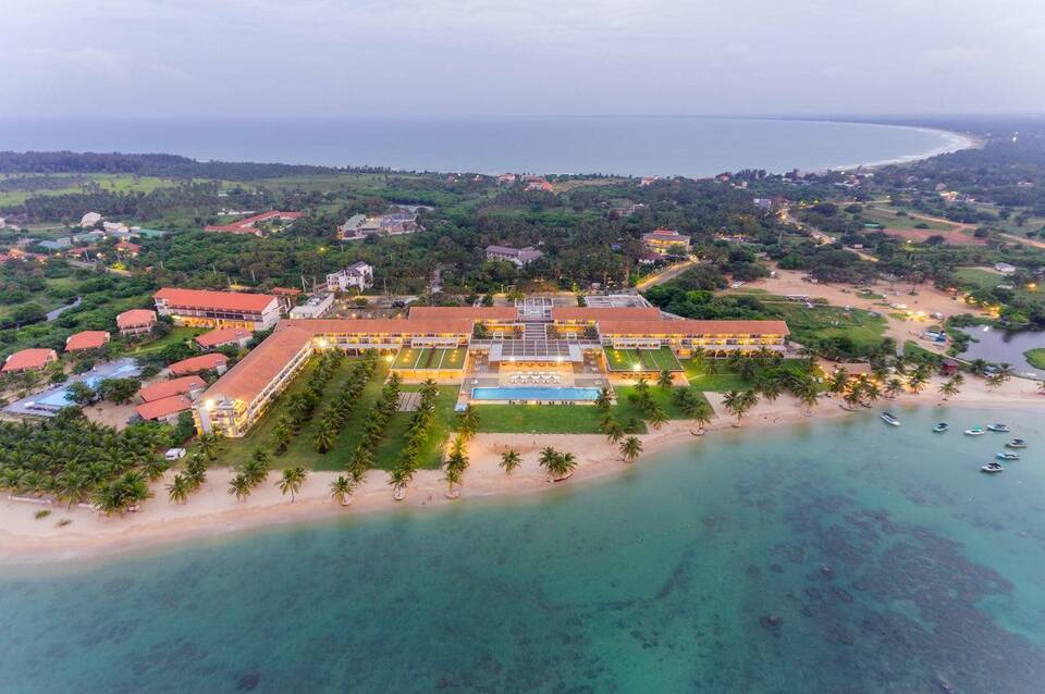 Amaya Beach Pasikudah 2
