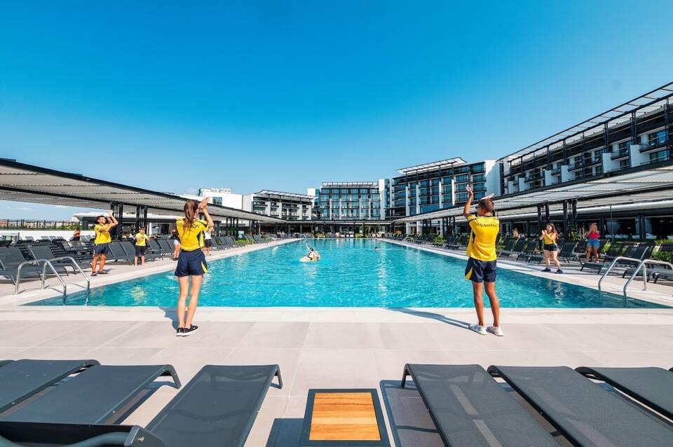 Voya Beach Resort 2