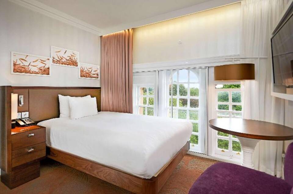 Hilton London Hyde Park 1