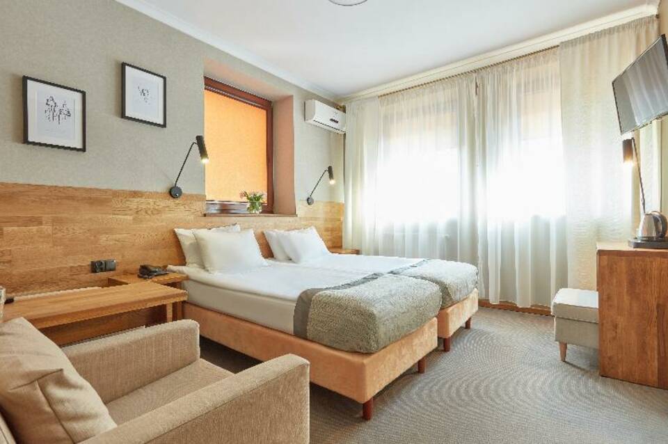 Hotel Batory 2