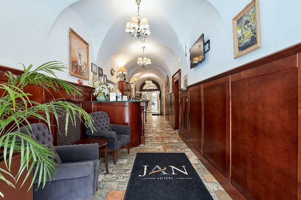Hotel Jan 4