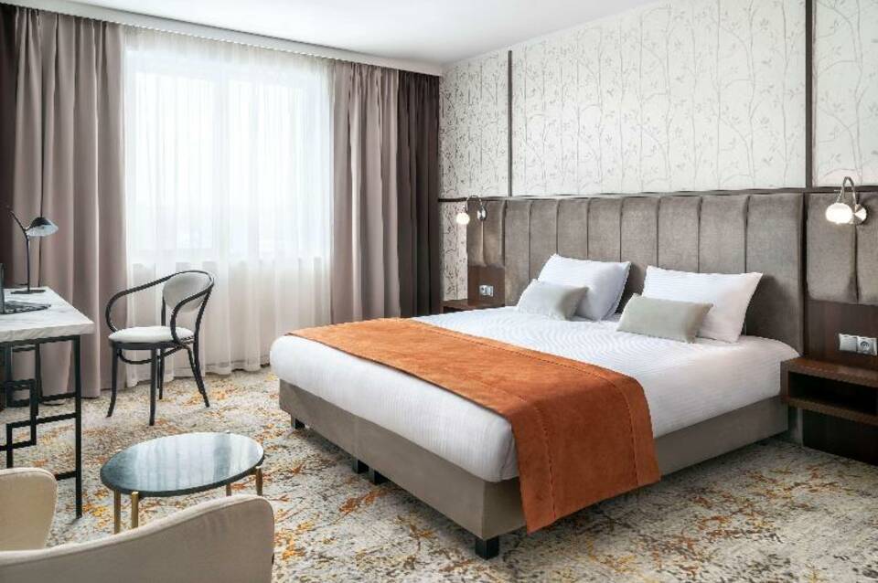 Metropolo By Golden Tulip 3