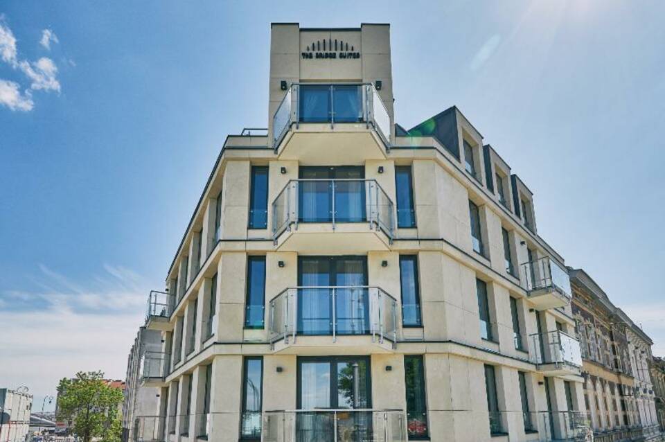 The Bridge Suites 1