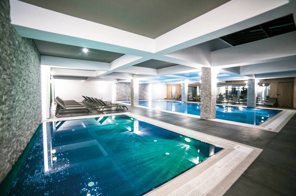 Sailor's Beach Club 2