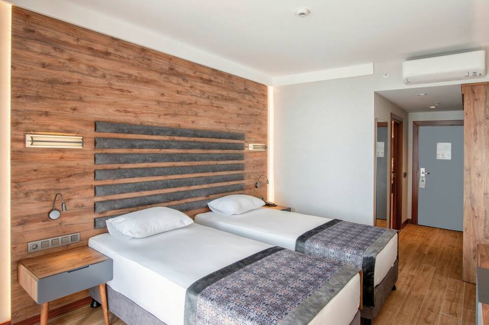 Riviera Zen Hotel 2