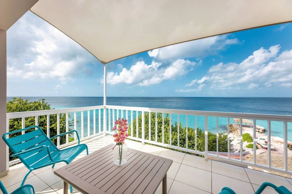 Coral Estate Luxury Resort 3