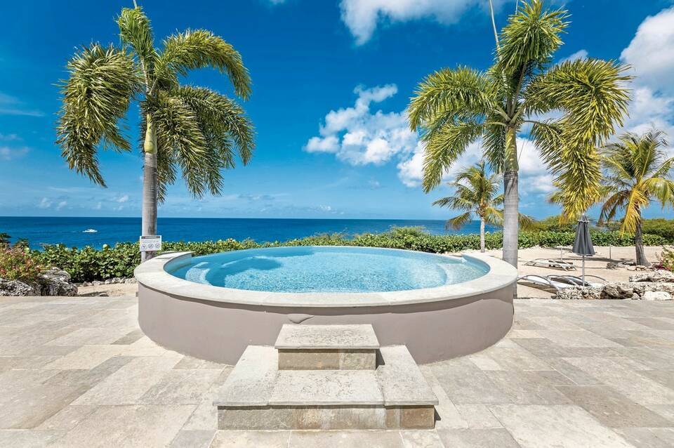 Coral Estate Luxury Resort 4