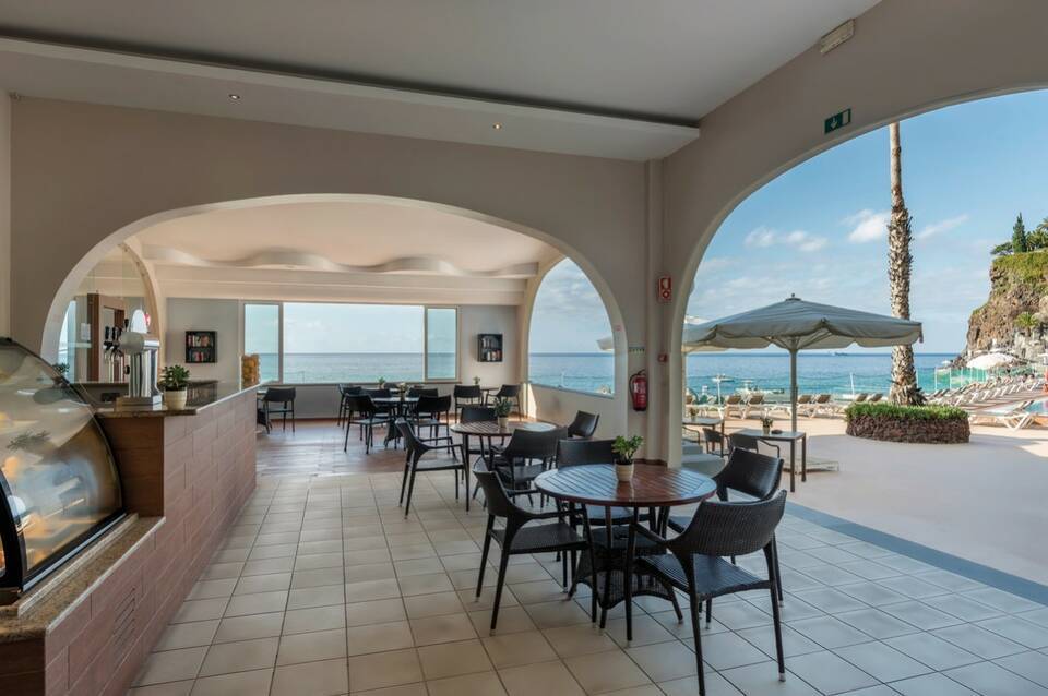 Pestana Carlton Madeira Premium Ocean Resort 5