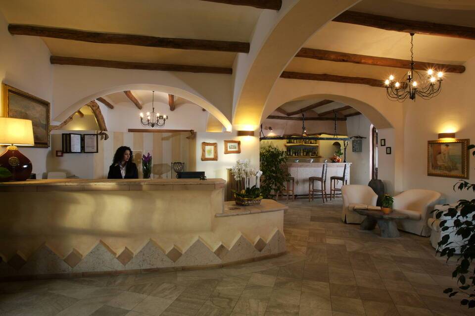 Hotel Arathena 5