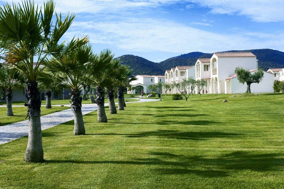 Spiagge San Pietro, a Charming & Relaxing Resort 2