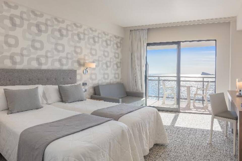 RH Corona del Mar Beach Hotel 1