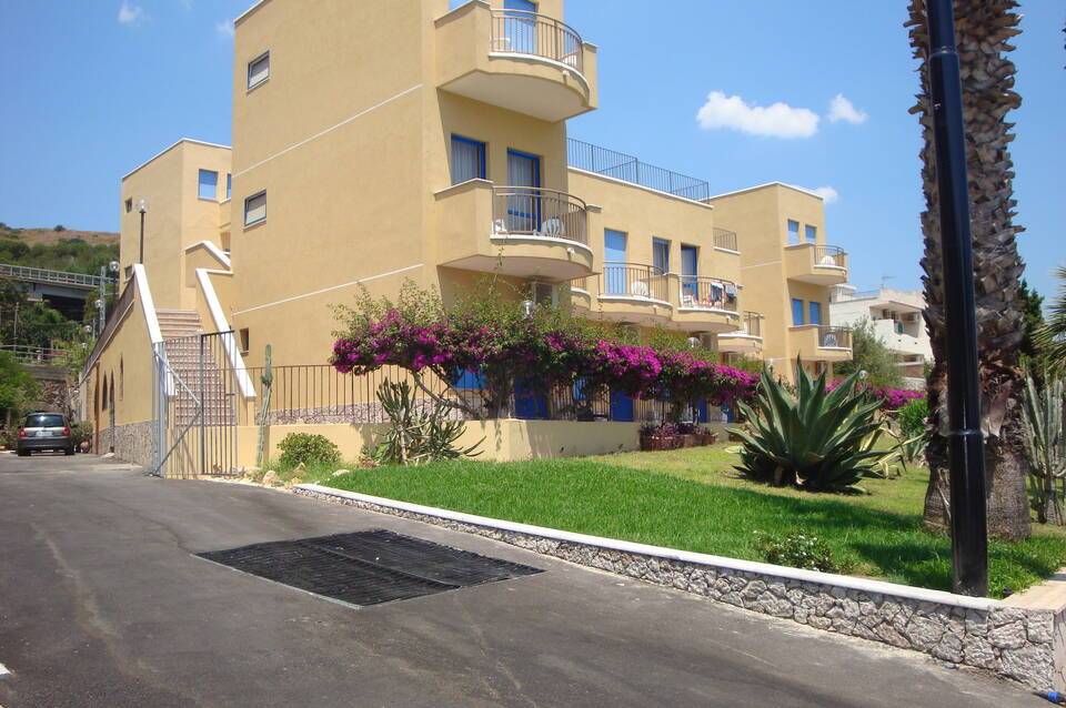Elihotel  3