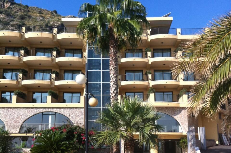 Elihotel  4