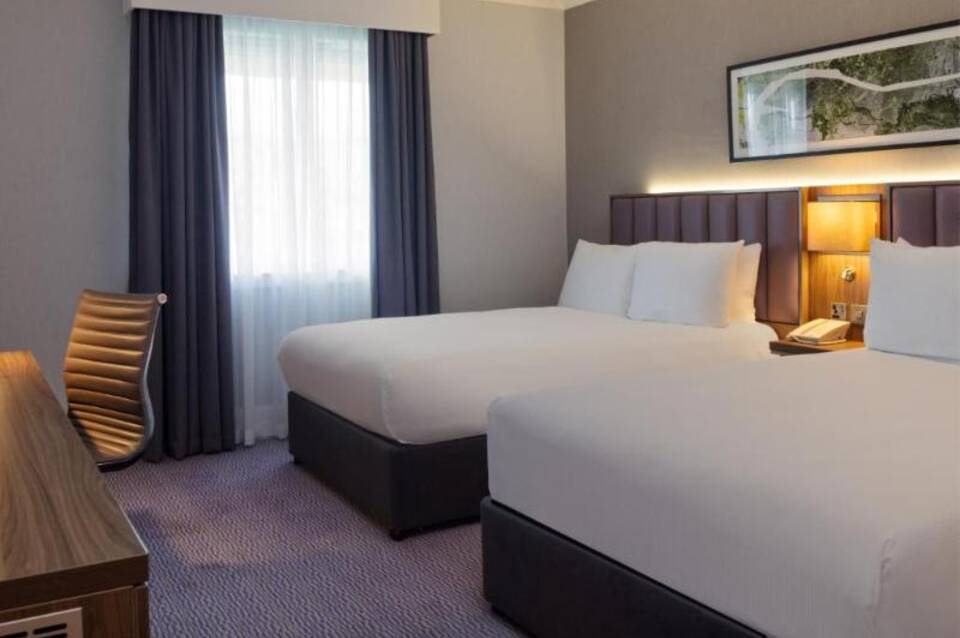 DoubleTree by Hilton Hotel Edinburgh Airport 5