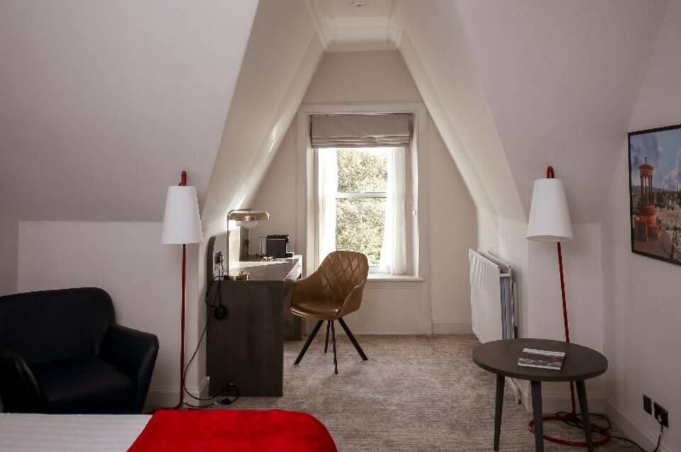 The Bruntsfield 1