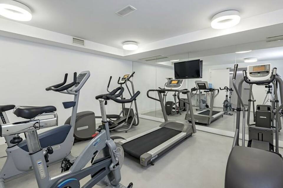 Hotel Eurostars Central 4
