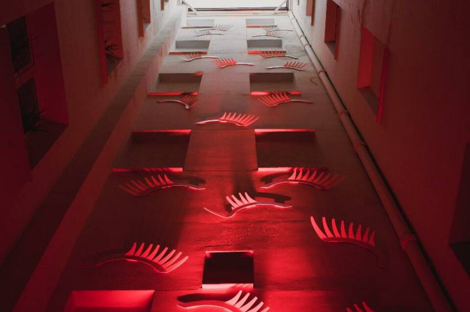 Room007 Select Sol 2
