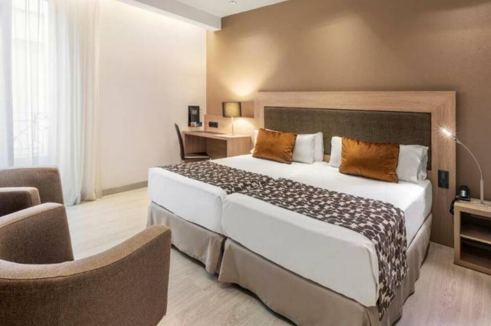 Hotel Catalonia Plaza Mayor 5