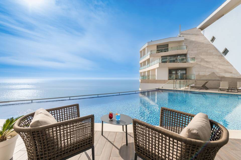 Sesimbra Oceanfront Hotel - Preferred Hotels and Resorts 2