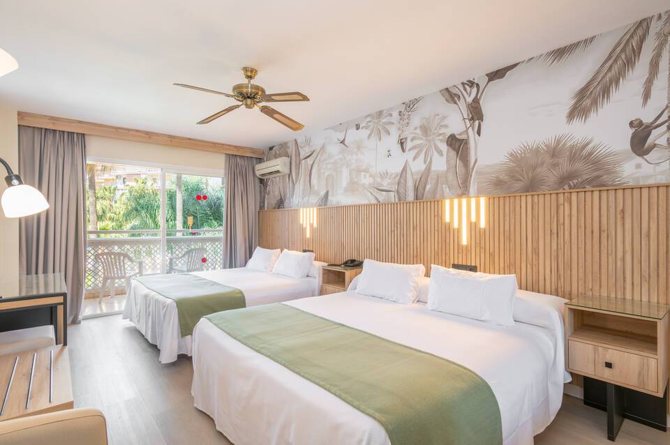 Hotel Parasol by Dorobe 5