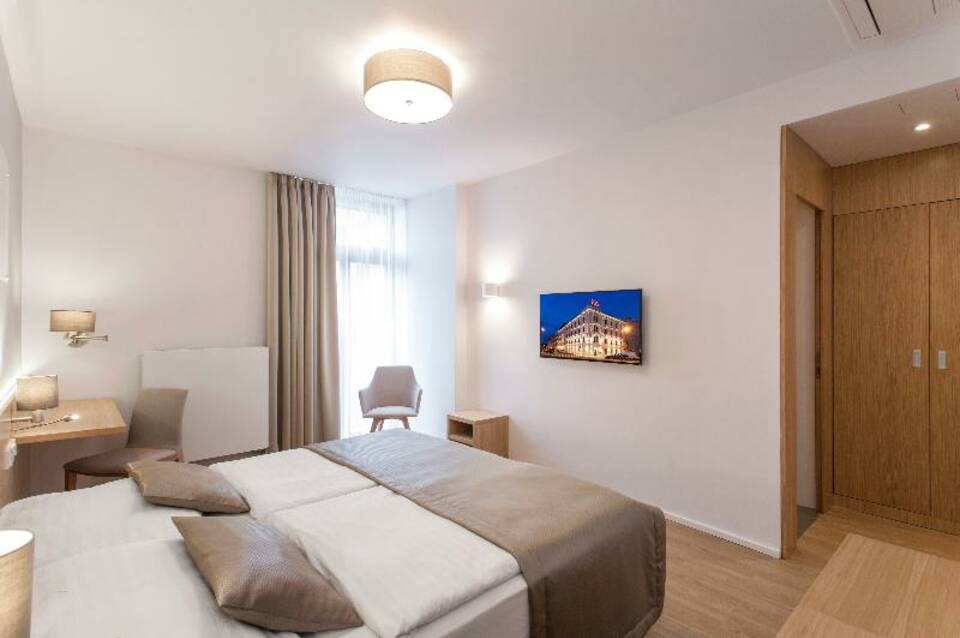 Hotel Carol 5