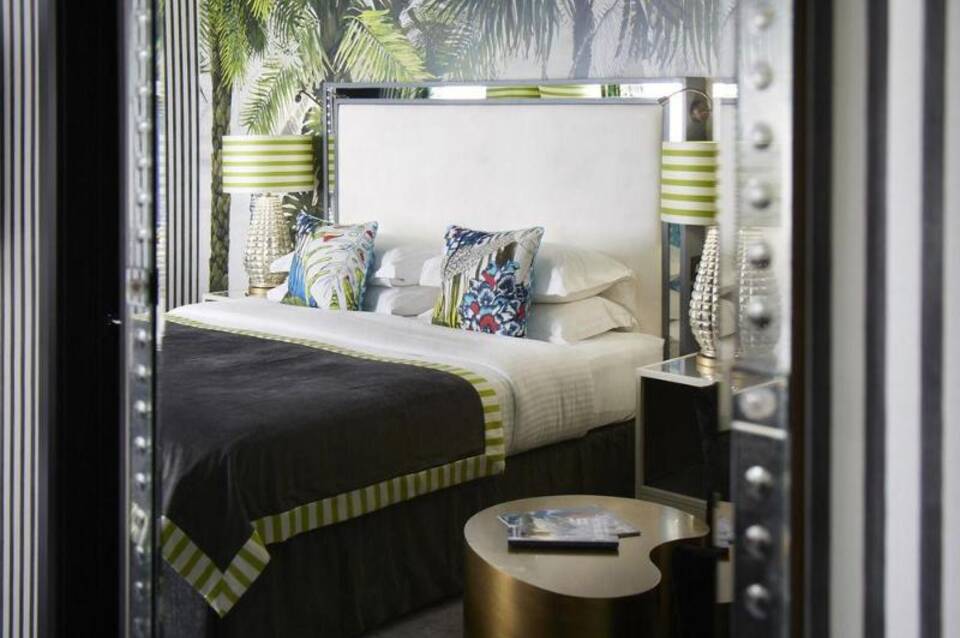 The Mandeville Hotel 2