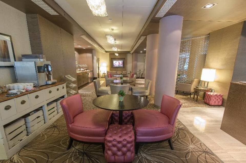 DoubleTree by Hilton London Kensington 4