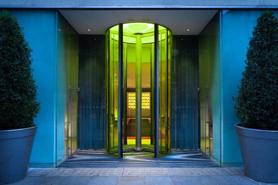 St Martins Lane 1