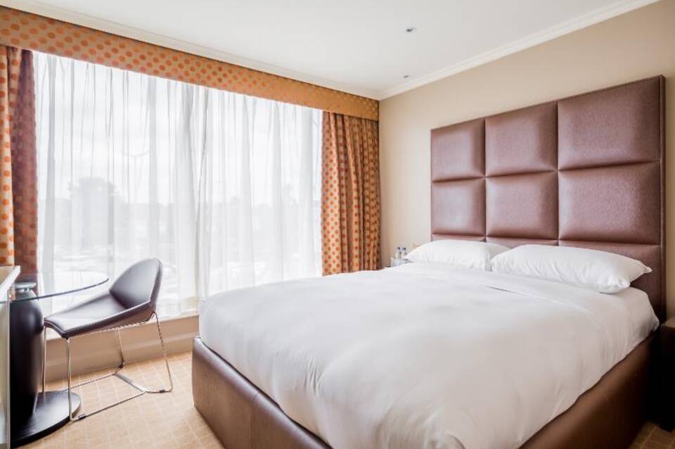 Radisson Blu Hotel, London Heathrow 1