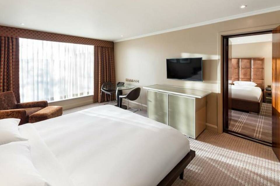 Radisson Blu Hotel, London Heathrow 2