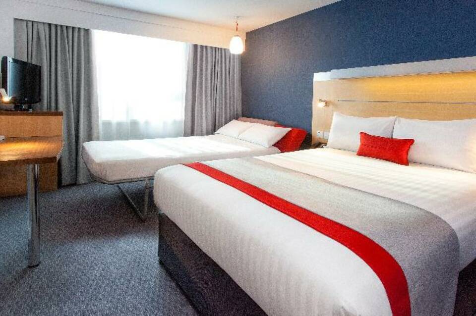 Holiday Inn Express Limehouse 2