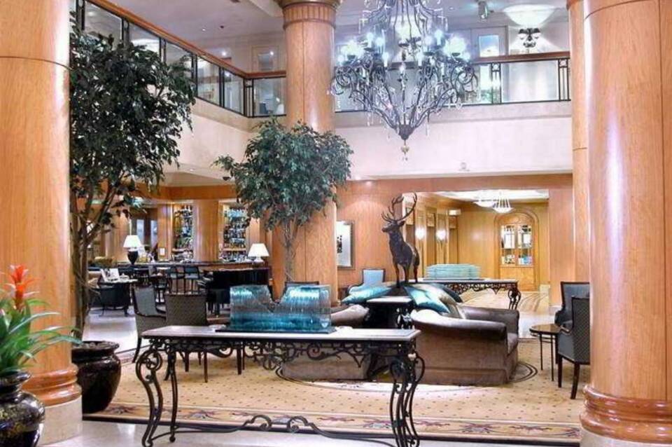 Millennium Hotel And Conference Centre Gloucester London 4