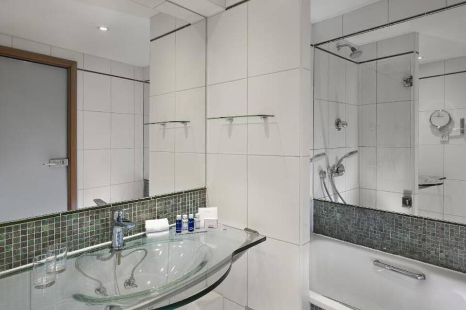 Park Plaza Victoria London 2