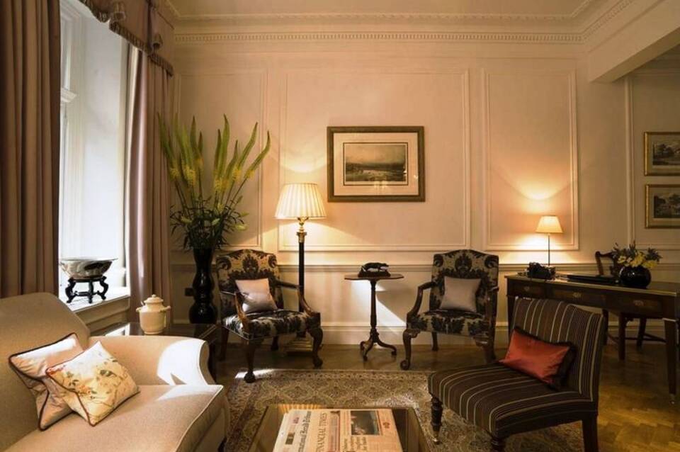 The Stafford London 4