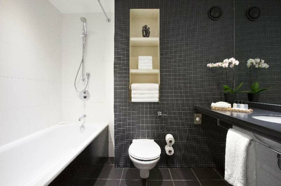 Crowne Plaza London Docklands 1
