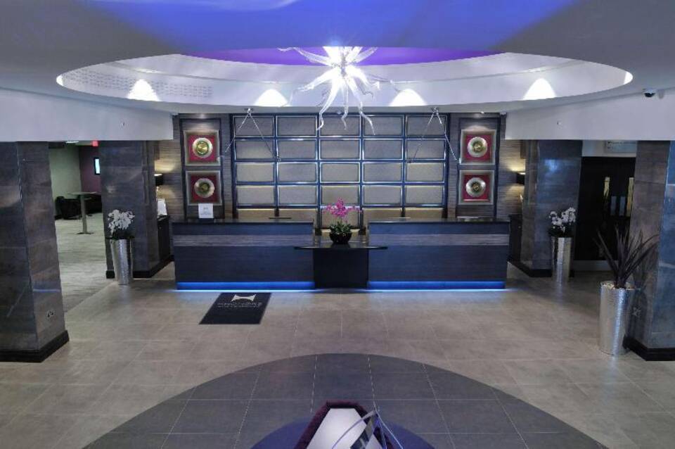 DoubleTree by Hilton Hotel London - West End 5