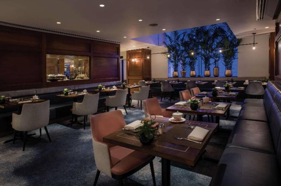 Conrad London St. James 4