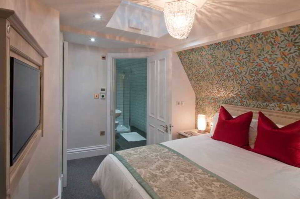 W12 Rooms 5