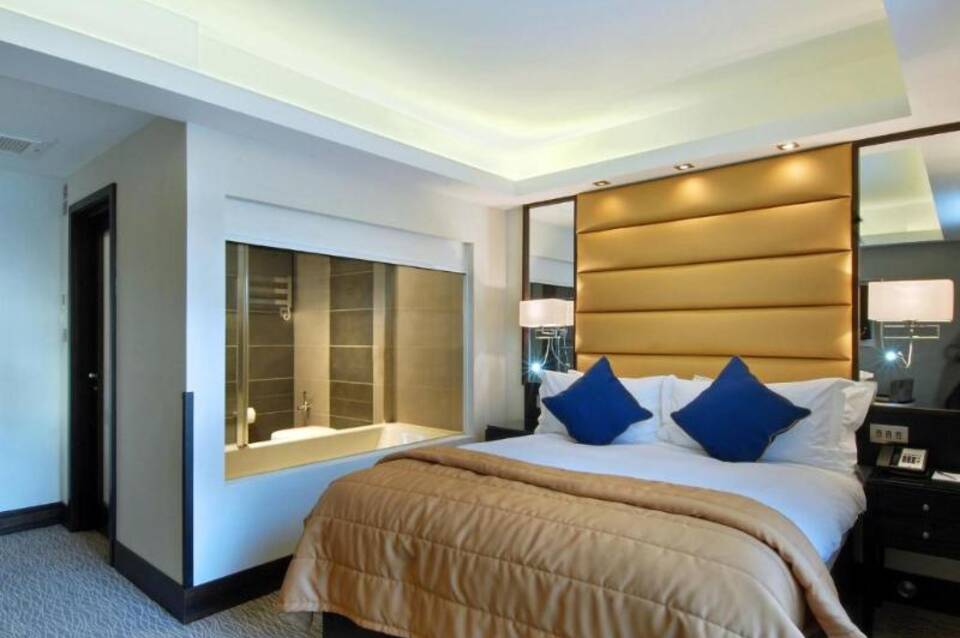 Park Grand Mayfair 1