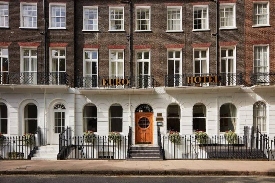 The Euro Hotel 3
