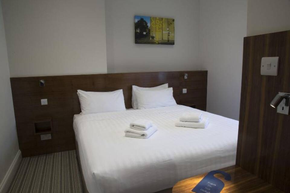 Chelsea Guest House 4