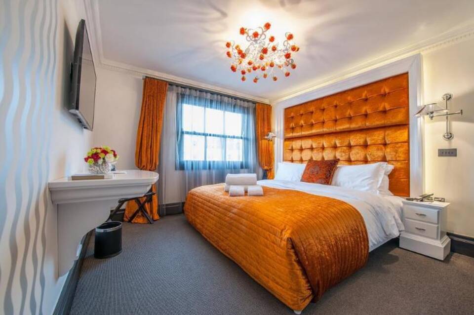 The Exhibitionist Hotel 1