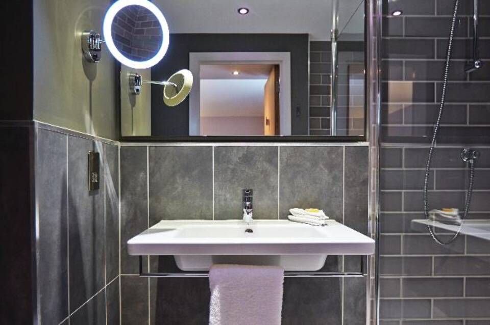 Holiday Inn Manchester - City Centre 2