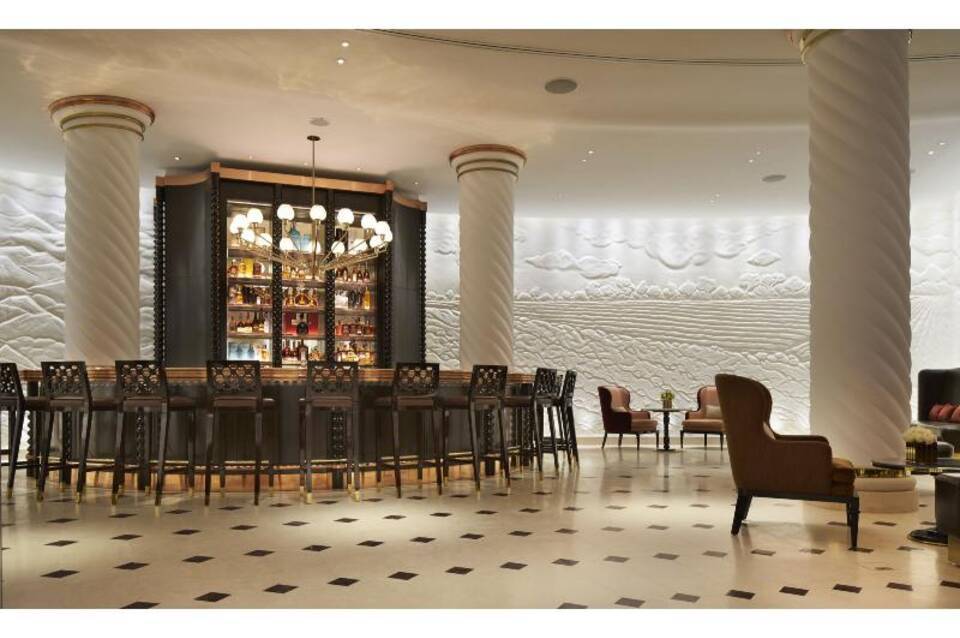 Four Seasons Hotel London at Tower Bridge 3