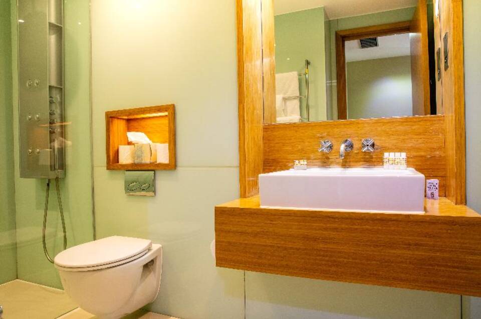 The Megaro Hotel - Kings Cross St Pancras London 2