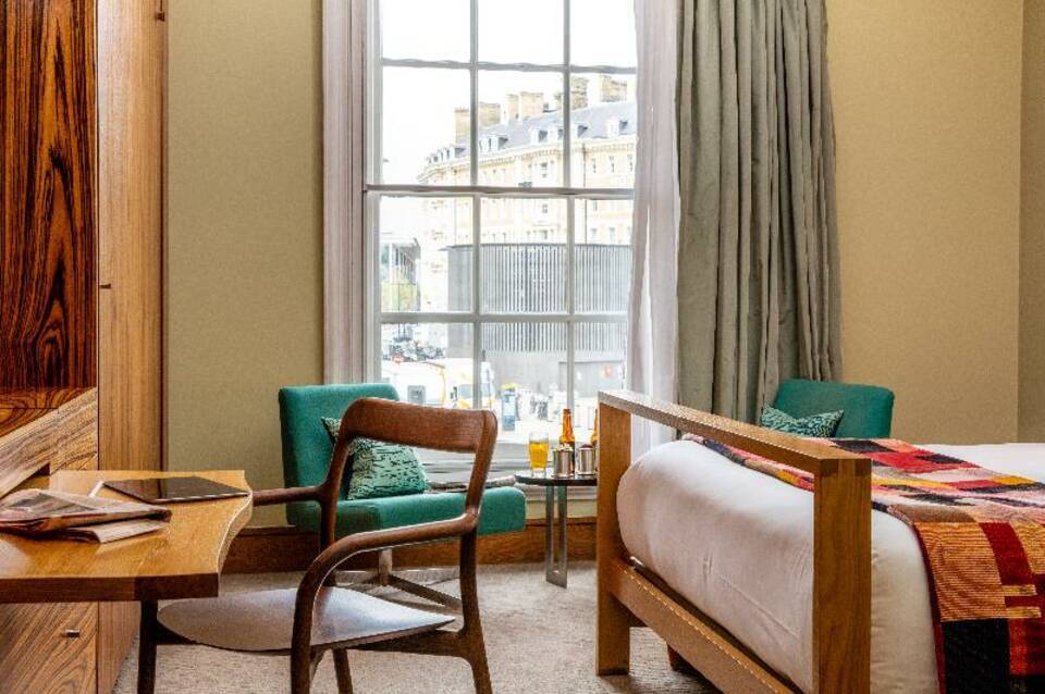 The Megaro Hotel - Kings Cross St Pancras London 4
